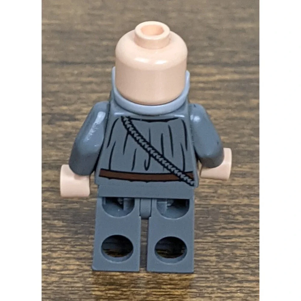 LEGO Wizard Minifigure – Grey Beard & Robes – Fantasy‎ Castle Theme